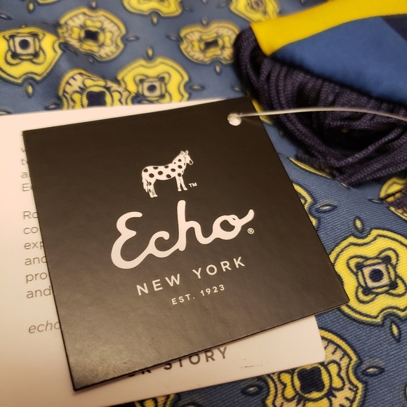 Reversible Scarf or Wrap - Picture 6 of 14